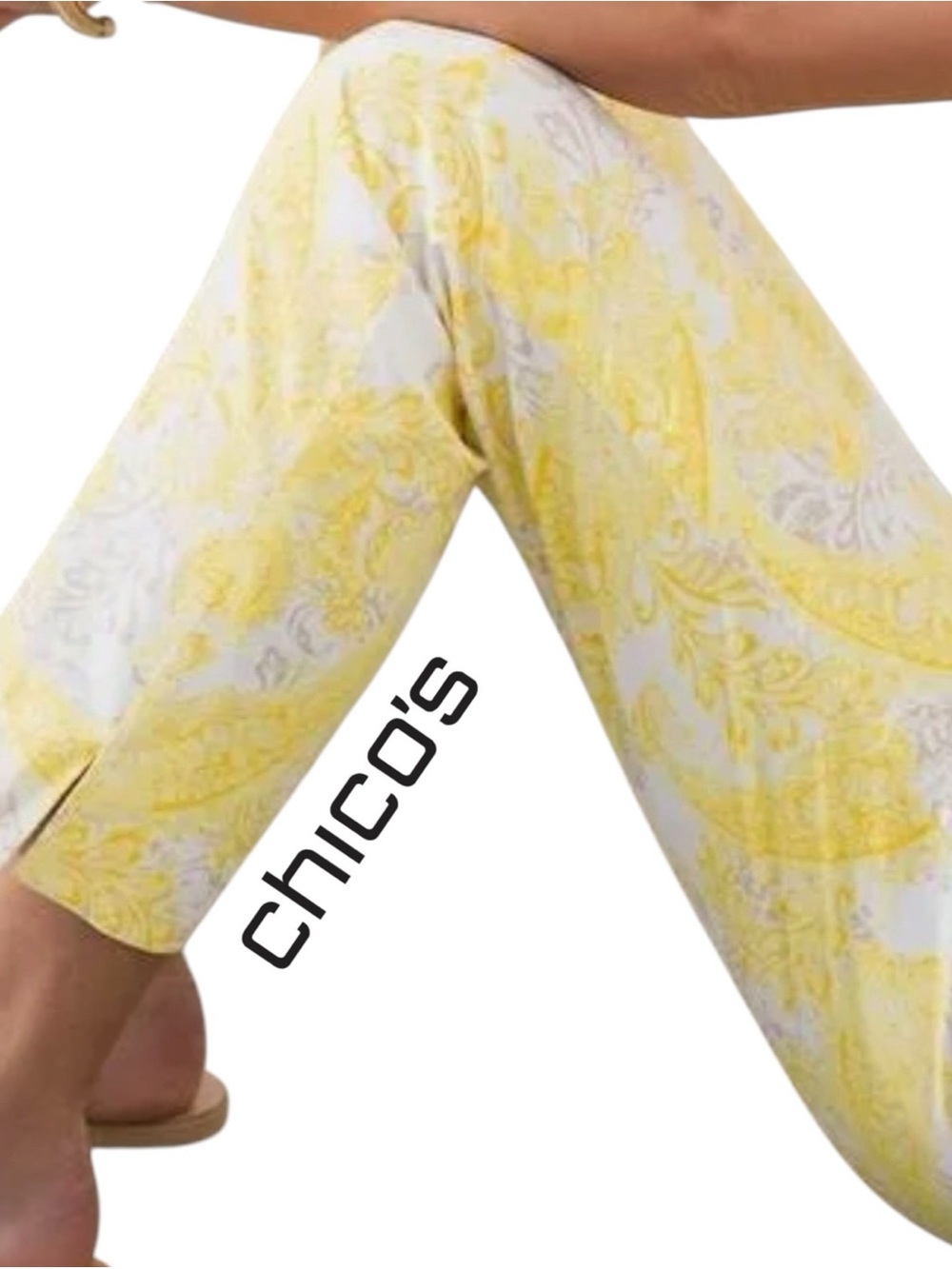 Chico's So Slimming Brigitte 360 White & Yellow Paisley Pants Size 1